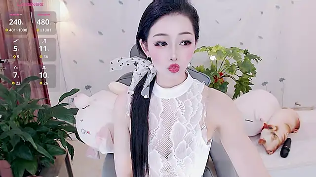 yaoyao-baby520 online show from 07-26-26, 12:30