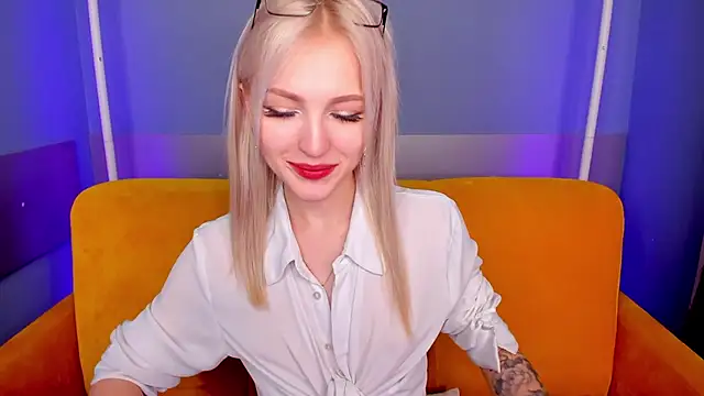 LisaFoxyMe online show from 11-27-25, 08:49