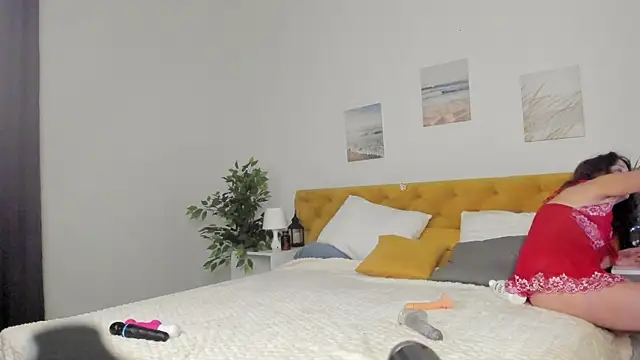 Kira Adler online show from 11-18-25, 01:11