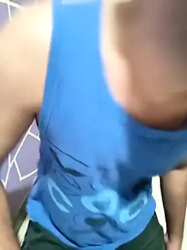 Snapshot of mehulsomm7 chatting on 11-08-25, 12:38 mehulsomm7 online show from 11-08-25, 12:38