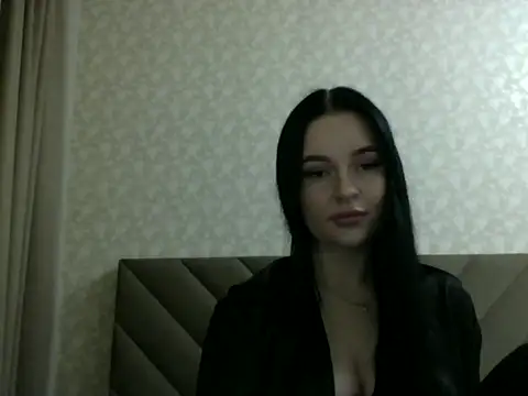 Snapshot of Lulii24 chatting on 10-22-25, 10:42 Lulii24 online show from 10-22-25, 10:42
