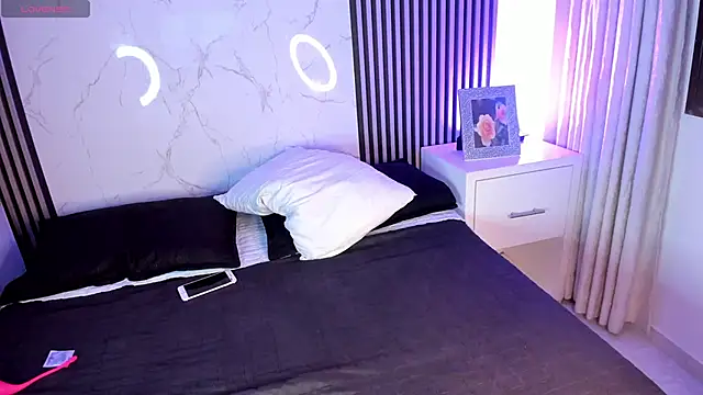 AdharaSweet1  online show from 09-17-25, 07:10