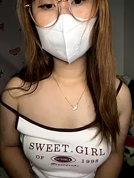 Snapshot of Meowyeuk6 chatting on 10-13-25, 07:36 Meowyeuk6 online show from 10-13-25, 07:36