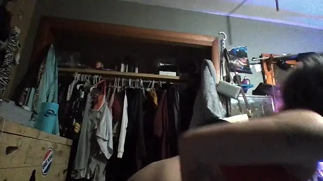 flavi1996 online show from 12-20-25, 07:15