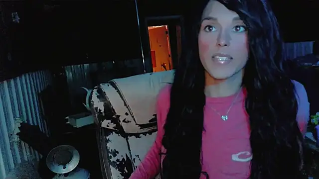 Snapshot of HTXBBY3130 chatting on 10-12-25, 03:38 HTXBBY3130 online show from 10-12-25, 03:38