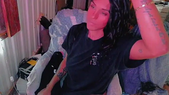 Snapshot of HTXBBY3130 chatting on 10-29-25, 03:42 HTXBBY3130 online show from 10-29-25, 03:42