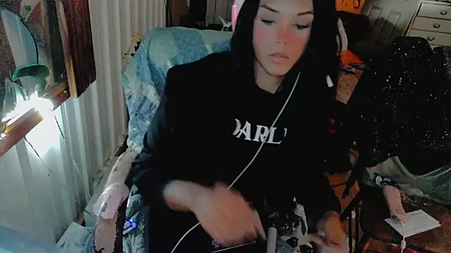 Snapshot of HTXBBY3130 chatting on 11-03-25, 04:36 HTXBBY3130 online show from 11-03-25, 04:36