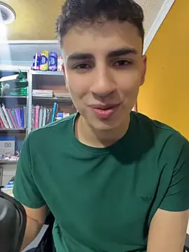 AdrianRinaldi online show from 05-20-26, 02:01