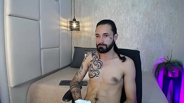 Hisoka 011 online show from 02-18-26, 08:27