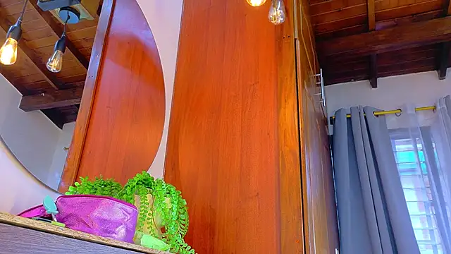 Jennifer Vega1 online show from 01-15-26, 07:39