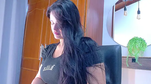 Jennifer Vega1 online show from 04-09-26, 08:58