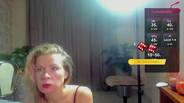 Julia Giulia online show from 01-12-26, 06:57