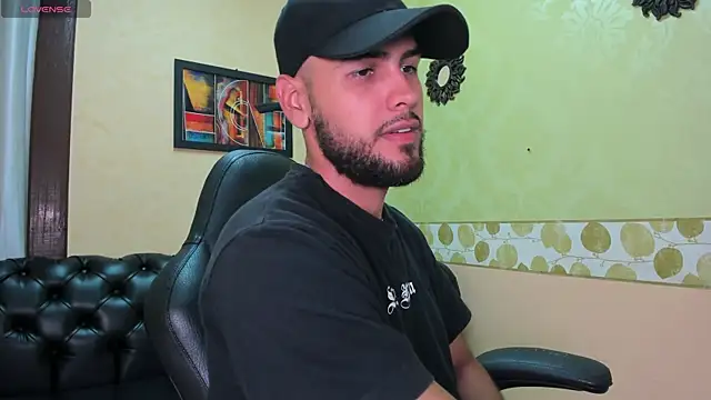 Marcus Soler online show from 11-26-25, 03:57