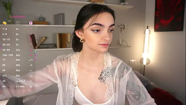 Morena Dolce online show from 10-05-25, 05:28