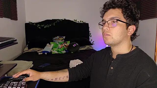 Conor Taylor online show from 04-09-26, 02:44