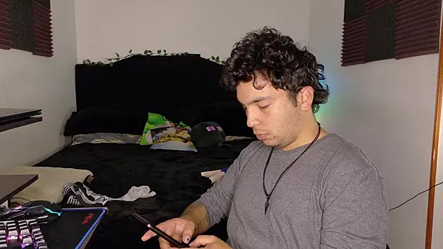 Conor Taylor online show from 04-10-26, 02:44