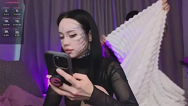 Somniyaa online show from 11-26-25, 10:38