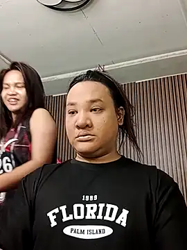 Hotcum ella online show from 10-27-25, 11:20