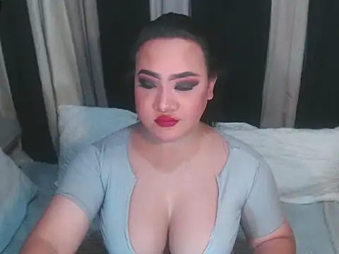 Hotcum ella online show from 04-19-26, 11:20