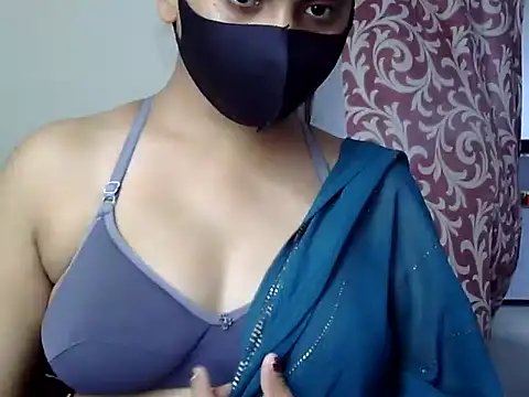 Snapshot of Bady__Riya chatting on 09-19-25, 04:25 Bady  Riya online show from 09-19-25, 04:25