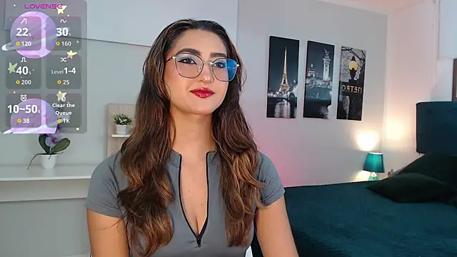 Snapshot of madame_lottie chatting on 09-26-25, 12:31 madame lottie online show from 09-26-25, 12:31