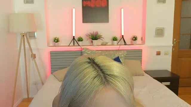 okerriella online show from 04-25-26, 08:39