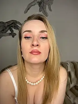 KiraBerht online show from 03-25-26, 04:24