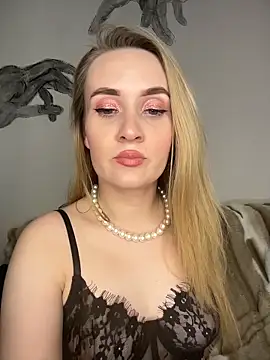 KiraBerht online show from 03-27-26, 07:57