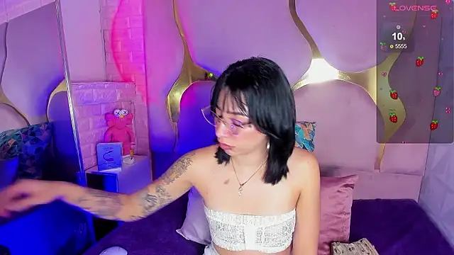 Niina Sissy online show from 01-18-26, 03:43