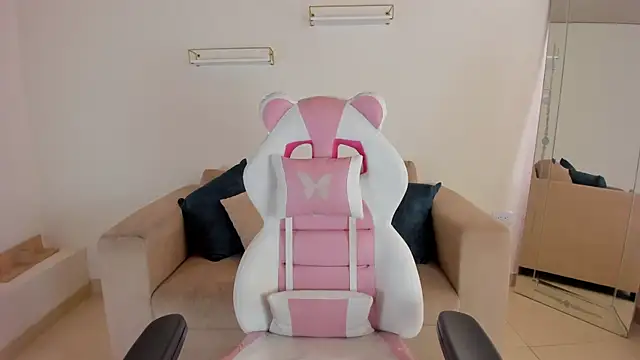 april smiith online show from 09-24-25, 02:20