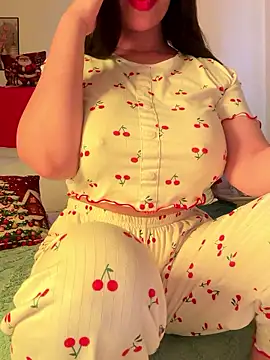 Snapshot of OnlyRima chatting on 01-15-26, 09:47 OnlyRima online show from 01-15-26, 09:47