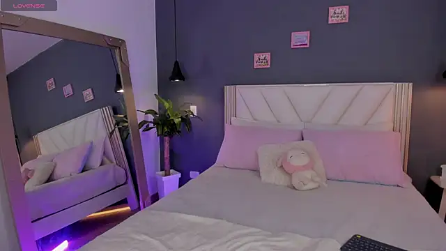 NaishaFord 1 online show from 06-18-26, 02:34