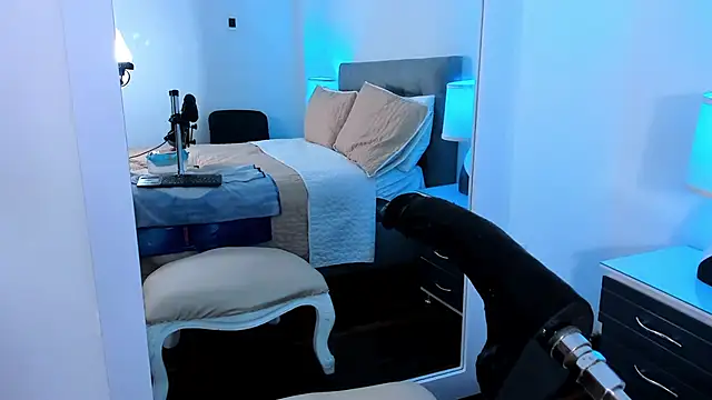 AdeleJhones online show from 01-10-26, 02:19