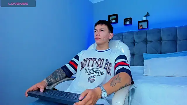 Thomas moon online show from 12-14-25, 12:54