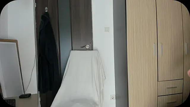 zincky2006 online show from 04-22-26, 04:19