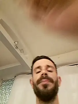 Snapshot of lolo7121 chatting on 11-22-25, 11:37 lolo7121 online show from 11-22-25, 11:37