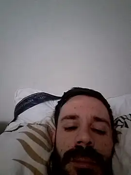 Snapshot of lolo7121 chatting on 01-07-26, 09:12 lolo7121 online show from 01-07-26, 09:12