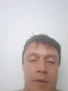 Snapshot of RAFAEL18-3_ chatting on 10-19-25, 02:12 RAFAEL18-3 online show from 10-19-25, 02:12