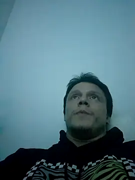 Snapshot of RAFAEL18-3_ chatting on 10-26-25, 01:11 RAFAEL18-3 online show from 10-26-25, 01:11