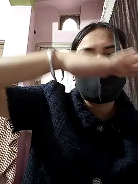 Snapshot of sanu_07 chatting on 02-13-26, 04:52 sanu 07 online show from 02-13-26, 04:52