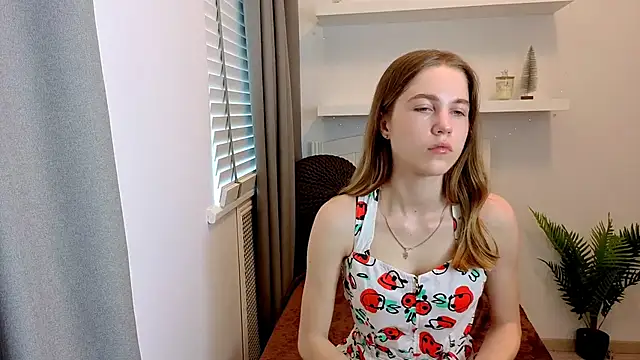 Snapshot of Spicy_Lexi chatting on 06-12-26, 06:34 Spicy Lexi online show from 06-12-26, 06:34