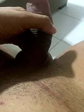 Snapshot of Mr_andyy chatting on 01-18-26, 02:48 Mr andyy online show from 01-18-26, 02:48