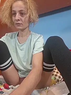 Snapshot of aellabeyonce chatting on 11-29-25, 08:06 aellabeyonce online show from 11-29-25, 08:06