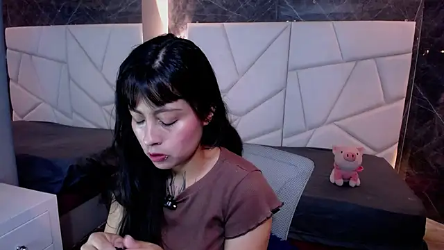 sophiaa 7 online show from 02-10-26, 11:25