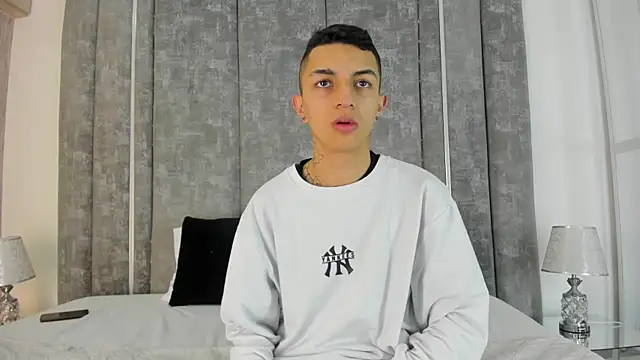 NickandAbby  online show from 10-10-25, 11:42