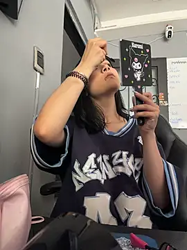 TatiLee online show from 04-04-26, 01:41