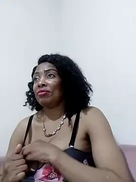 SEXYMOANSXX online show from 10-04-25, 08:18