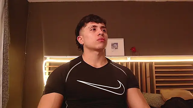 PaulEvens online show from 09-26-25, 01:15