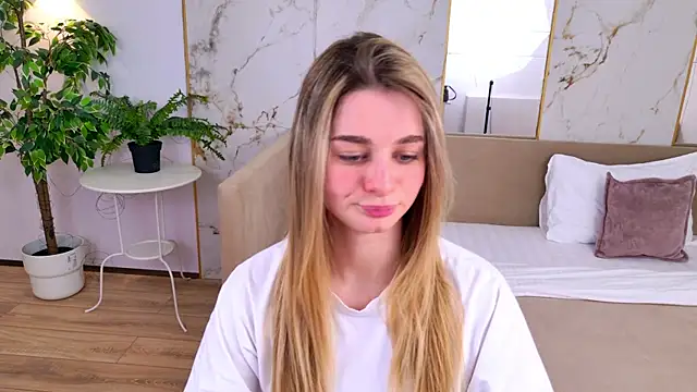 SweetyLicky online show from 04-08-26, 04:07