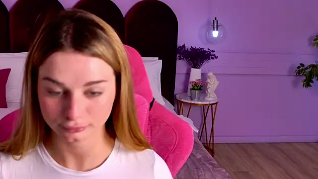 SweetyLicky online show from 07-15-26, 04:12
